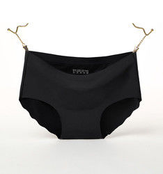 Crocheted Seamless Underwear Fat Ruffled Plus Size Female Underwear